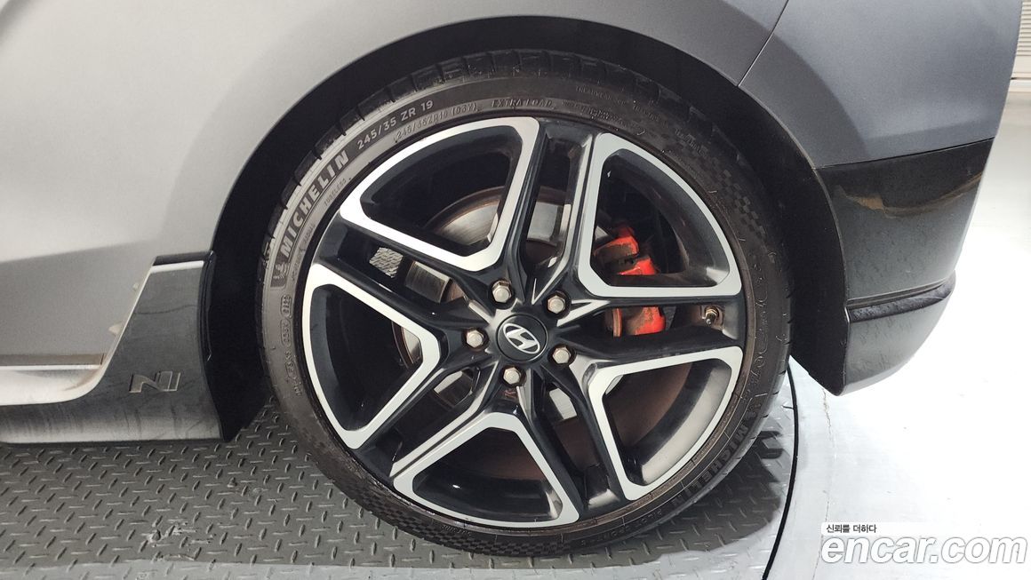 Hyundai Veloster 2019