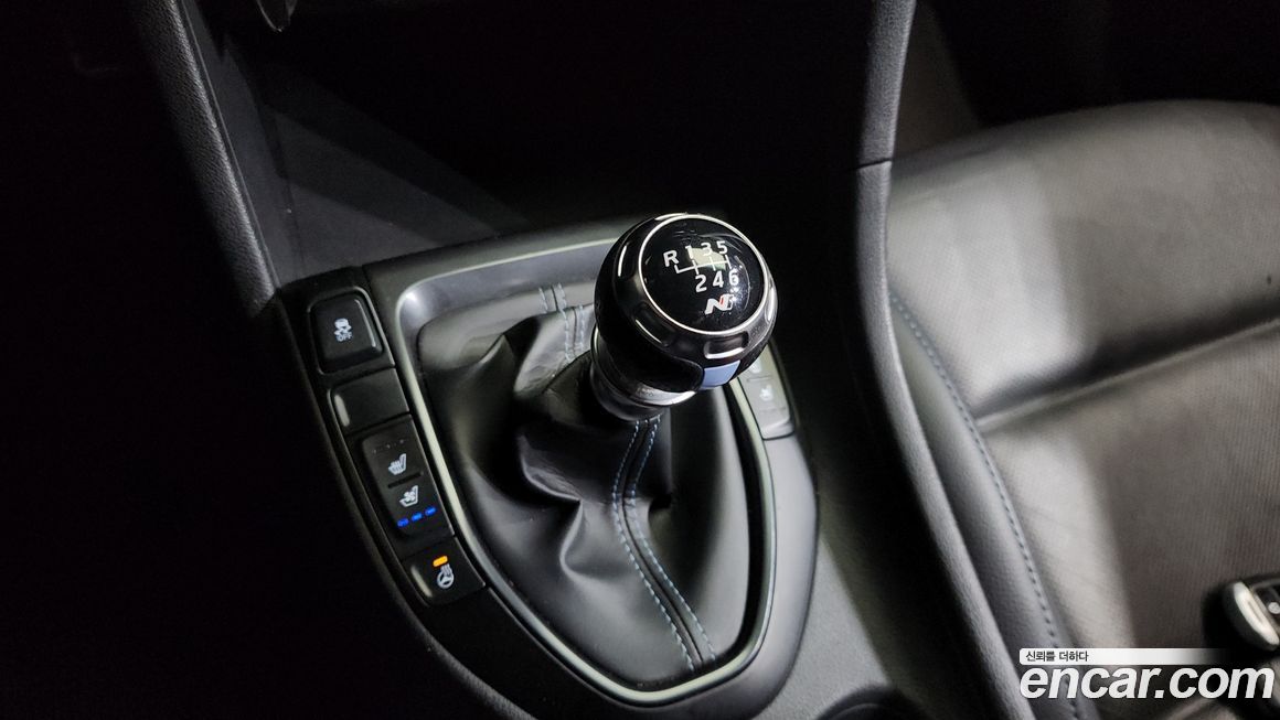 Hyundai Veloster 2019