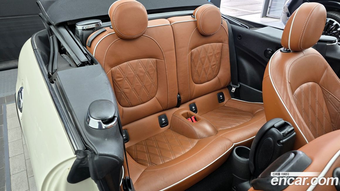 Mini Cooper Convertible 2019