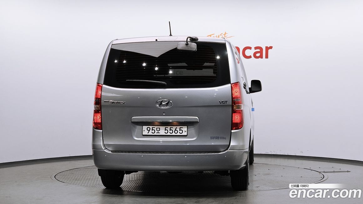 Hyundai Starex 2021