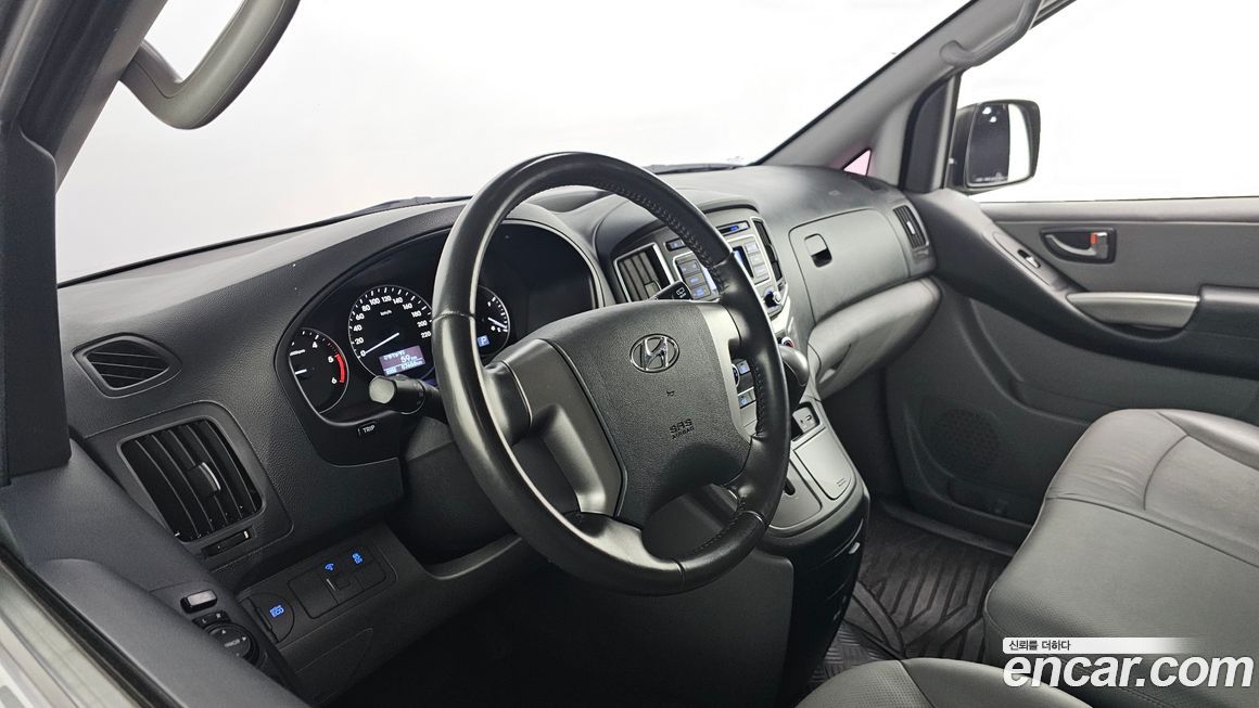 Hyundai Starex 2021