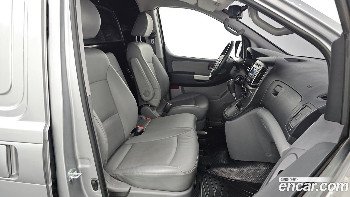 Hyundai Starex 2021