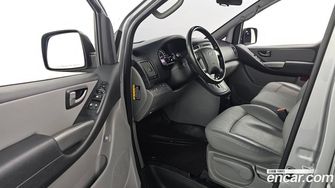 Hyundai Starex 2021