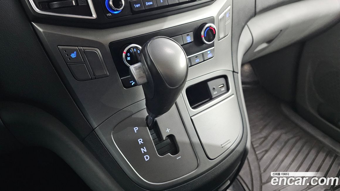 Hyundai Starex 2021