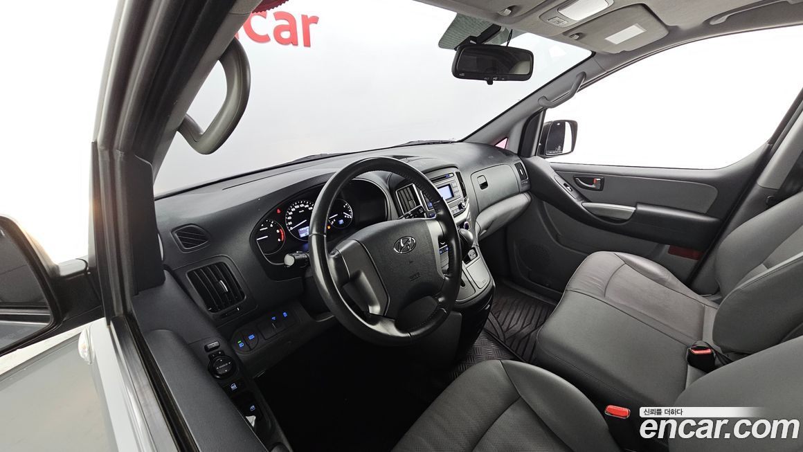 Hyundai Starex 2021
