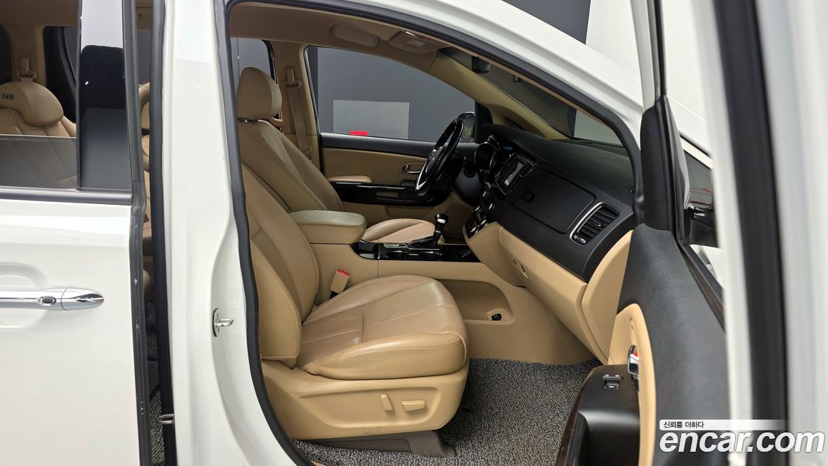 Kia Canival 2019