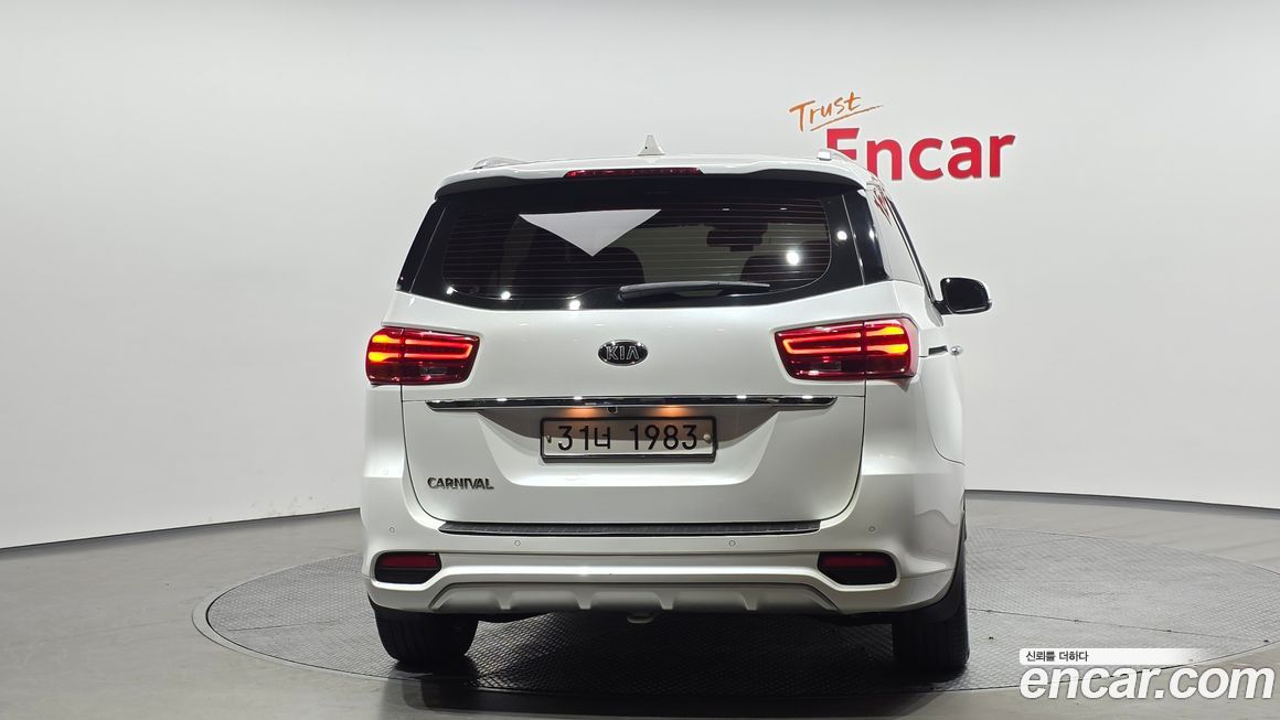 Kia Canival 2019