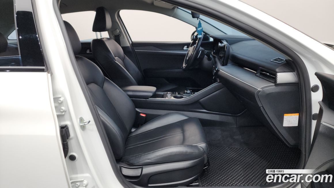 Kia K5 2023