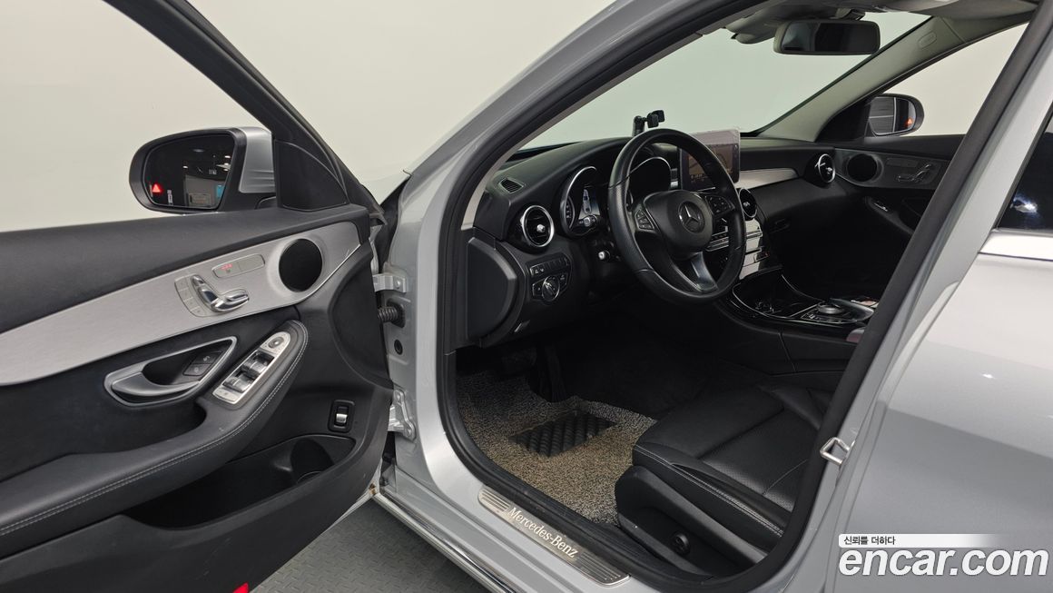 Mercedes-Benz C-Class 2018