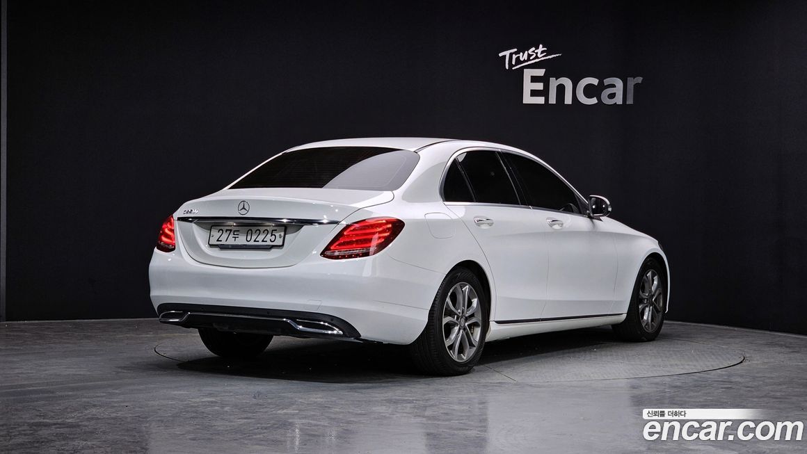 Mercedes-Benz C-Class 2016