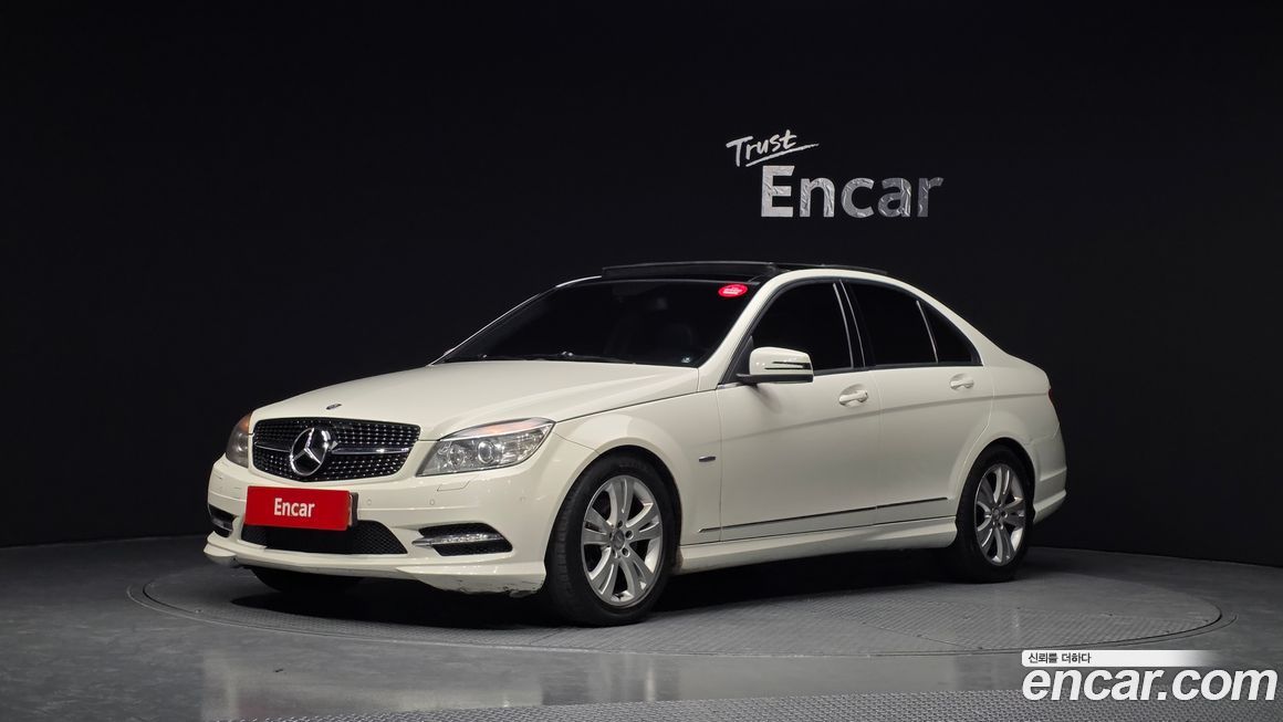 Mercedes-Benz C-Class 2011