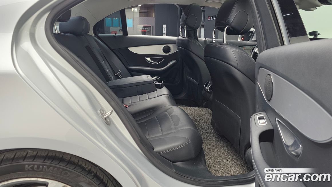 Mercedes-Benz C-Class 2018