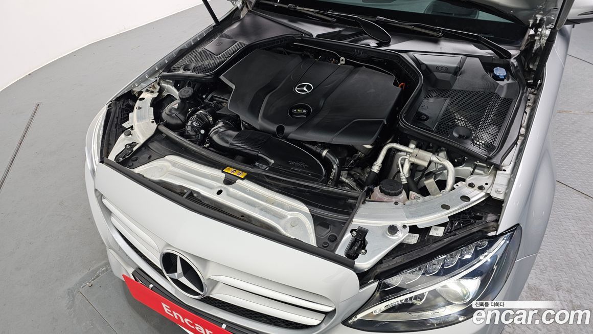 Mercedes-Benz C-Class 2018
