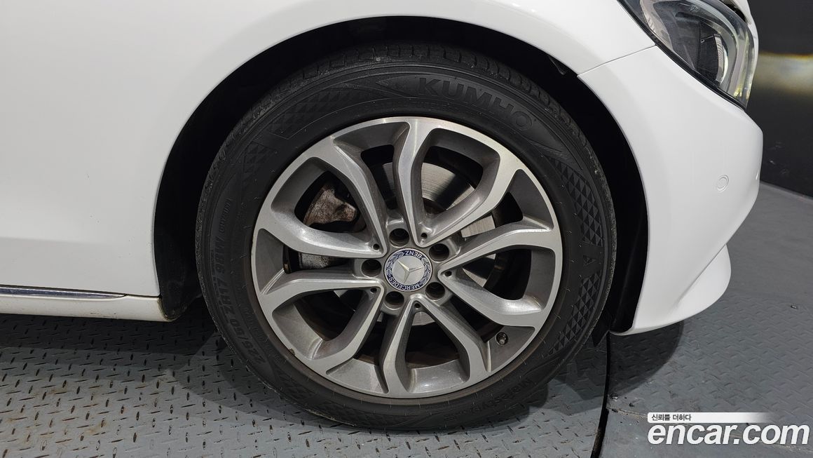 Mercedes-Benz C-Class 2016