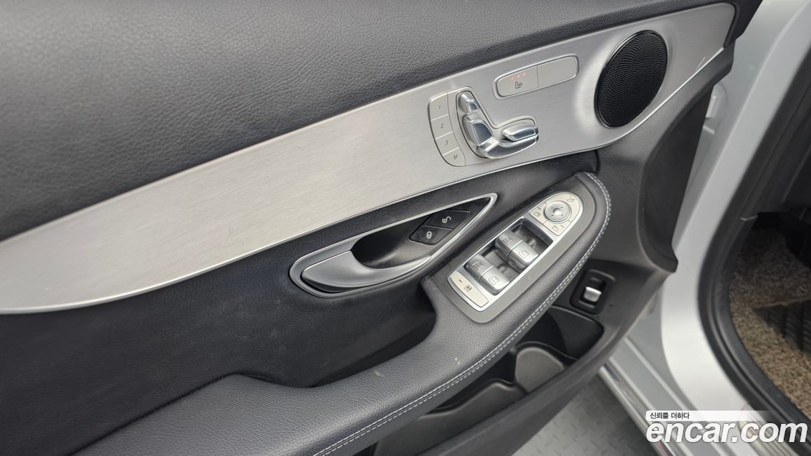 Mercedes-Benz C-Class 2018