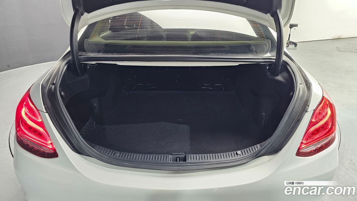 Mercedes-Benz C-Class 2016