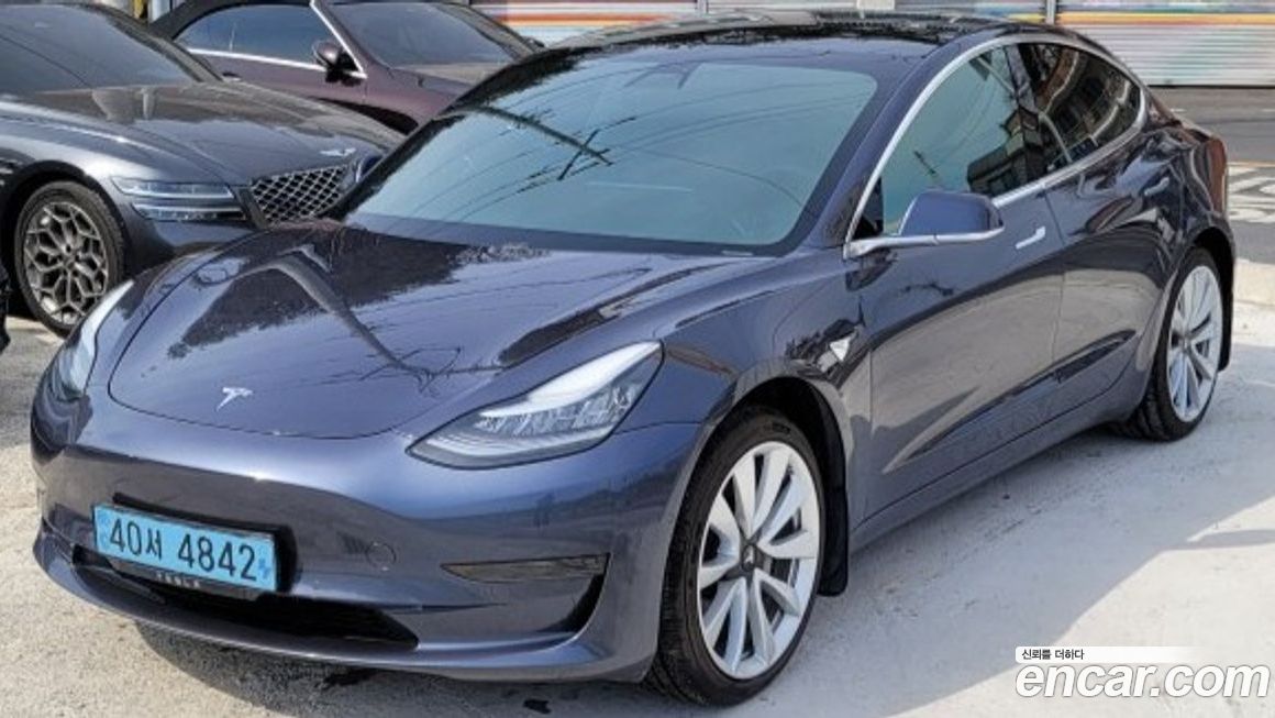 Tesla Model 3 2020