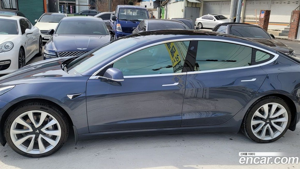 Tesla Model 3 2020