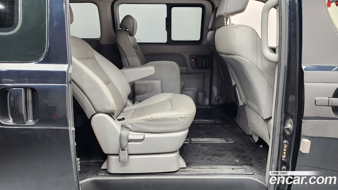 Hyundai Starex 2021