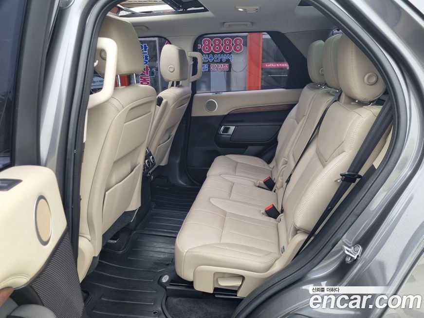Land Rover Discovery 2018