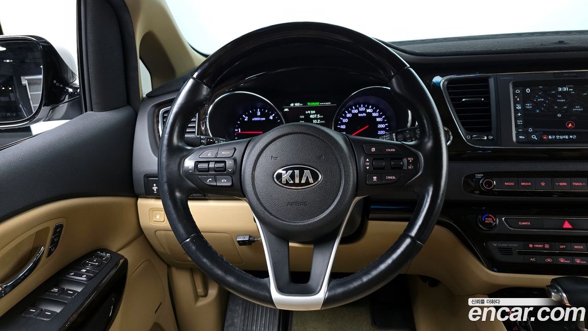 Kia Canival 2019