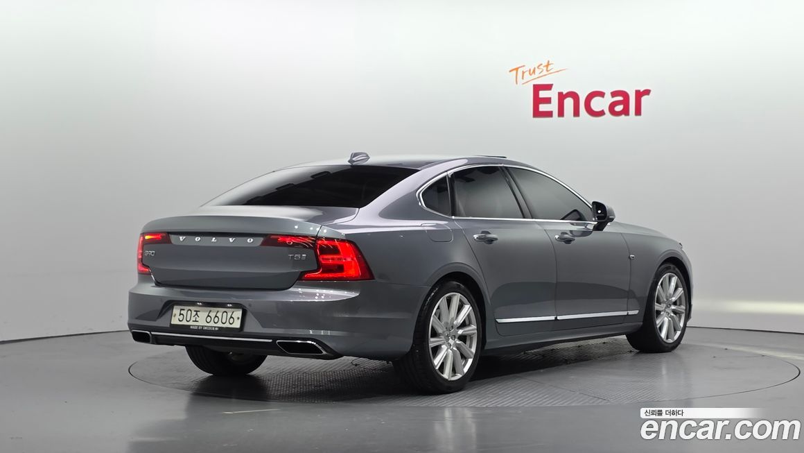 Volvo S90 2019