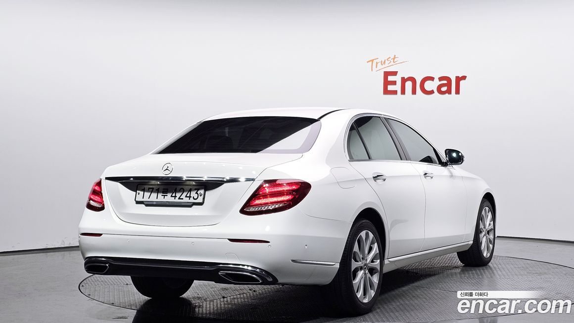 Mercedes-Benz E-Class 2020