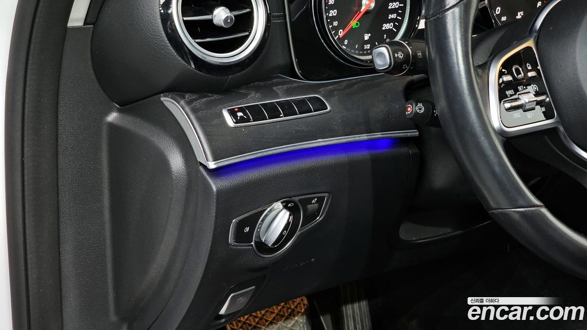 Mercedes-Benz E-Class 2020