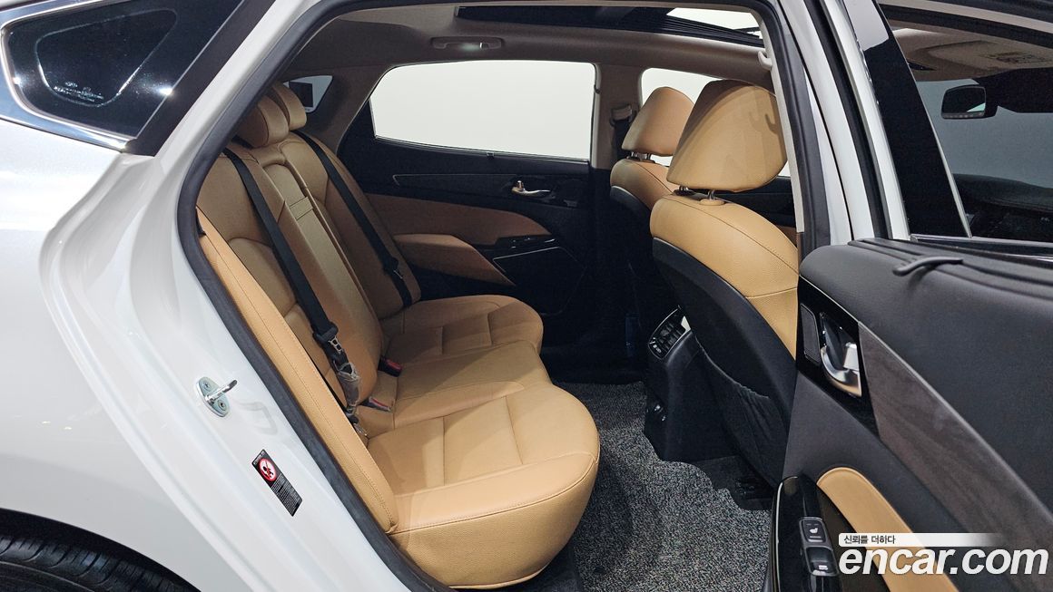 Kia K7 2021