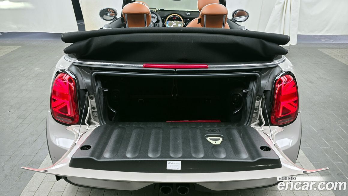 Mini Cooper Convertible 2022