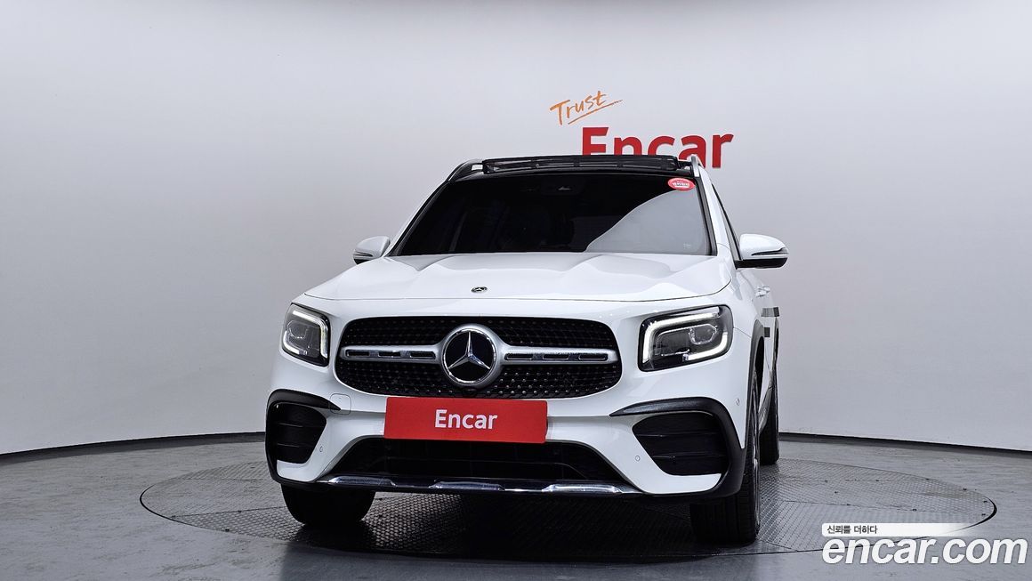 Mercedes-Benz GLB-Class 2021