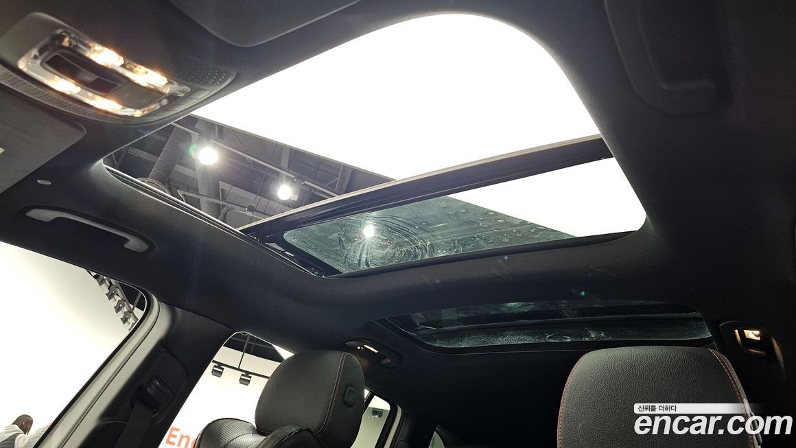 Mercedes-Benz GLB-Class 2021