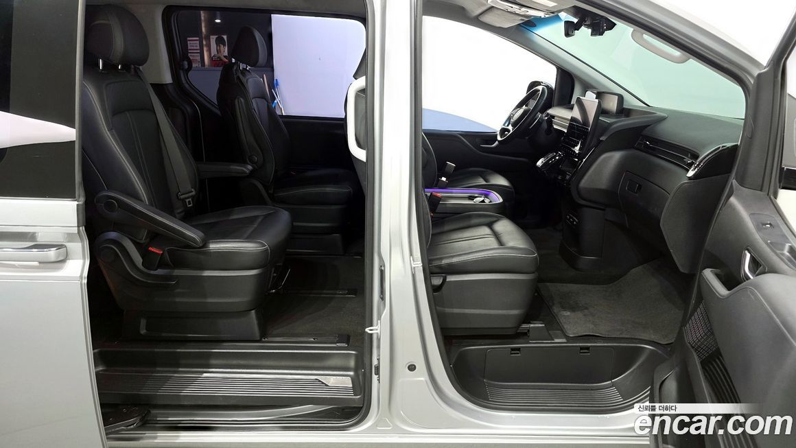 Hyundai Staria 2022