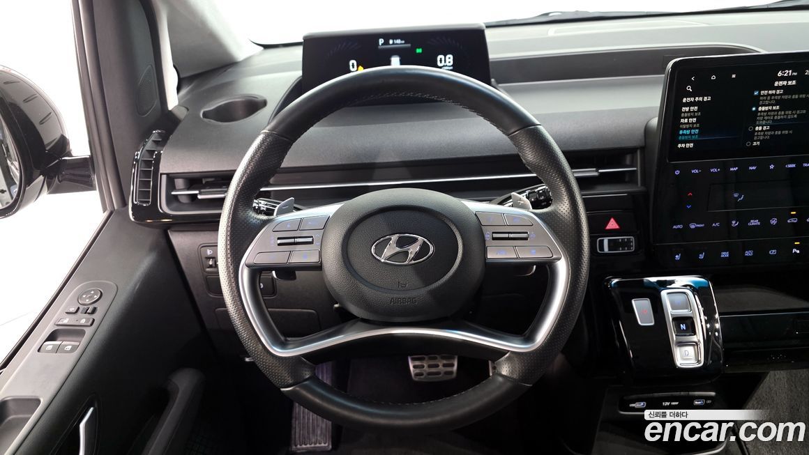 Hyundai Staria 2022
