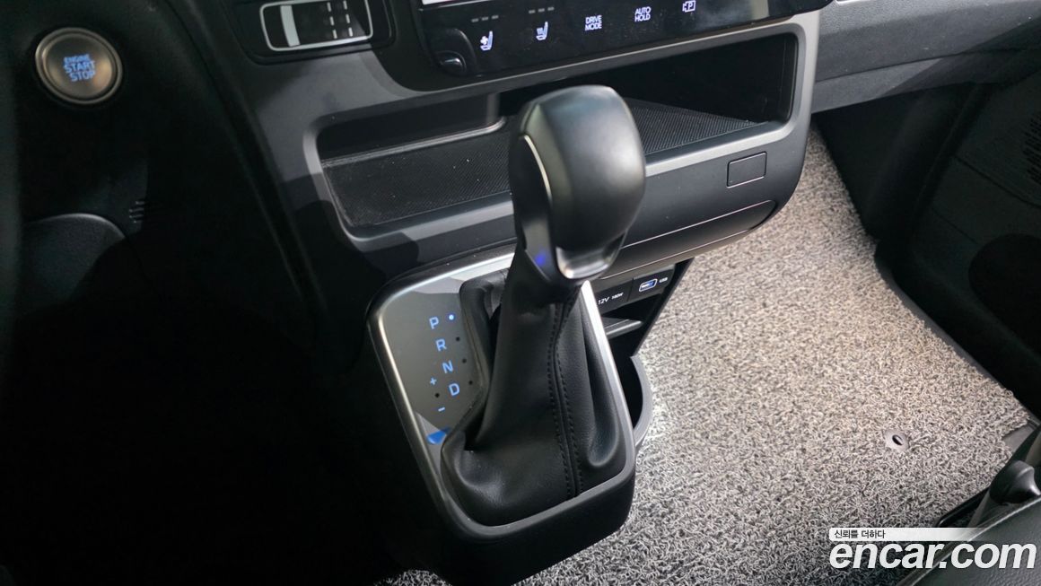 Hyundai Staria 2023