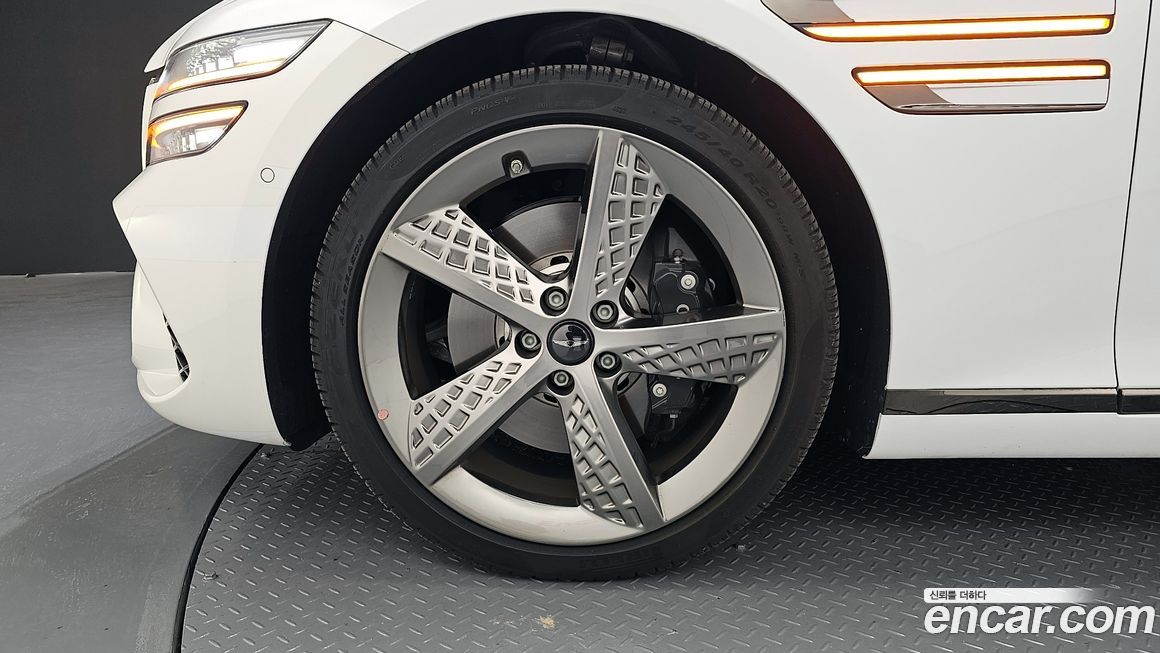Genesis G80 2025