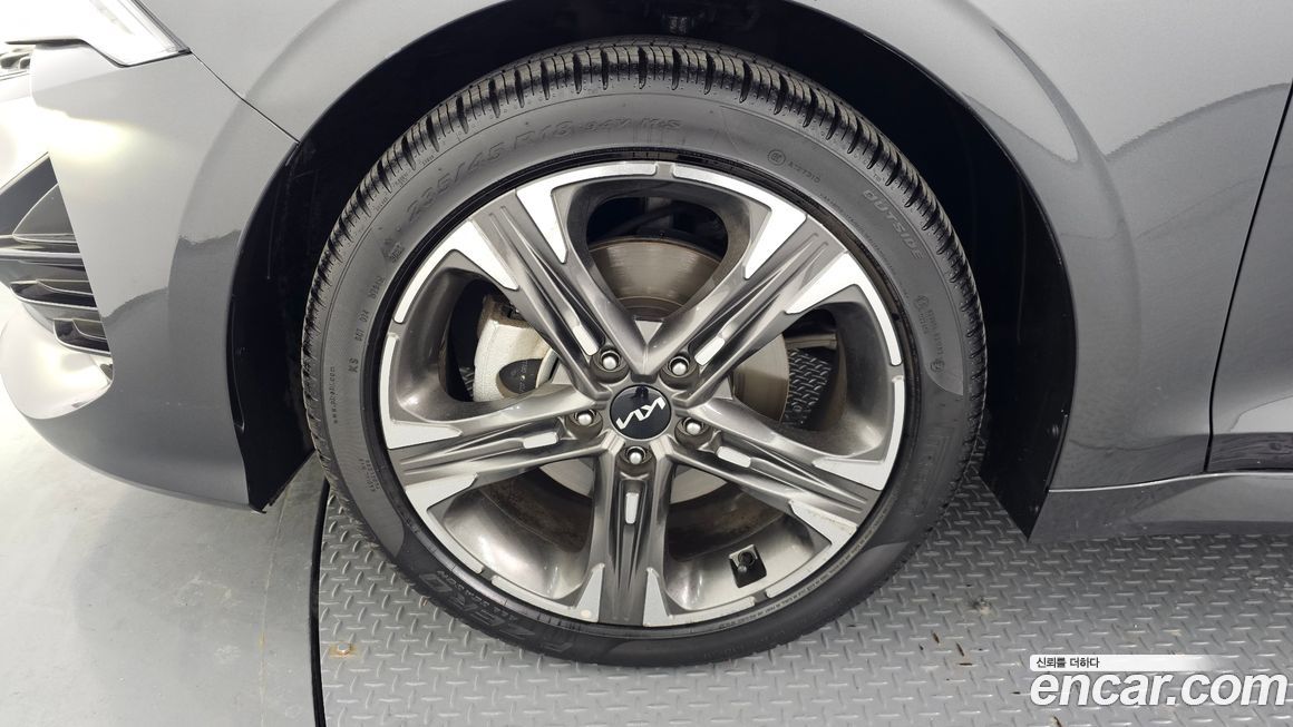Kia K5 2023