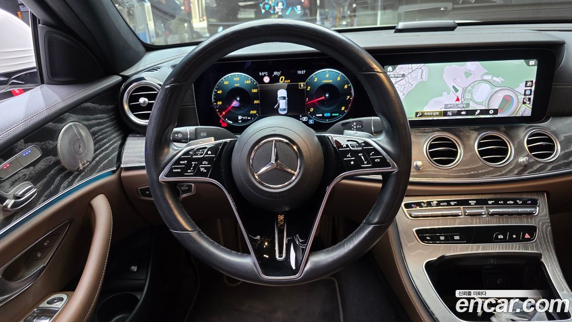 Mercedes-Benz E-Class 2022