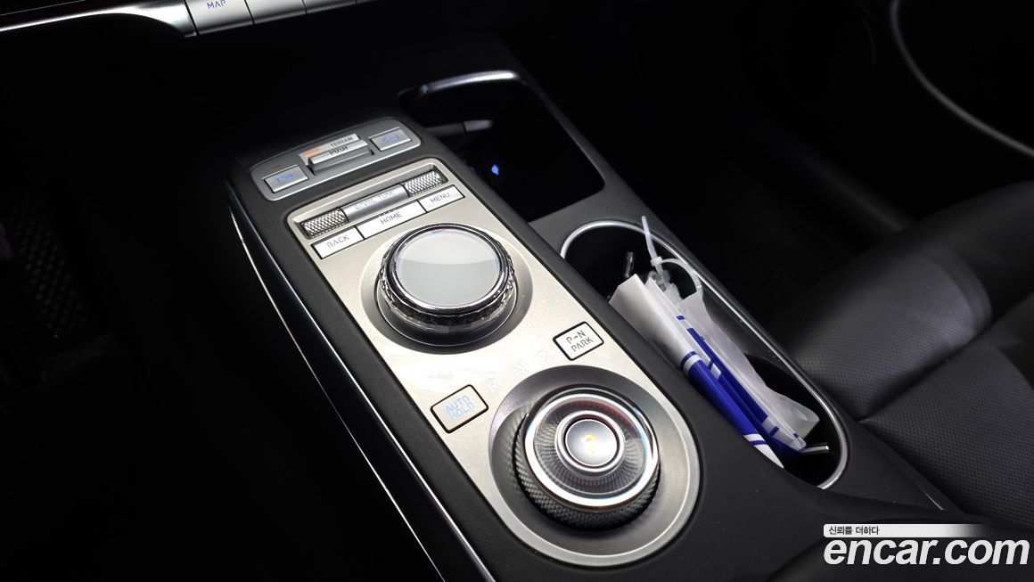 Genesis GV70 2021