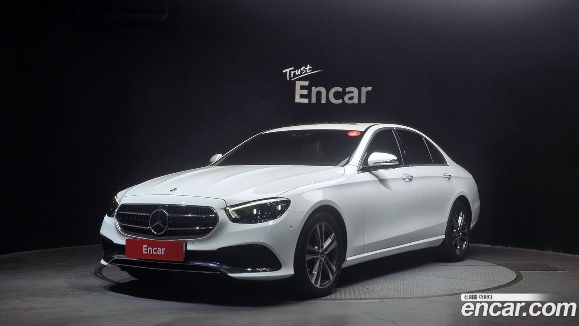 Mercedes-Benz E-Class 2022