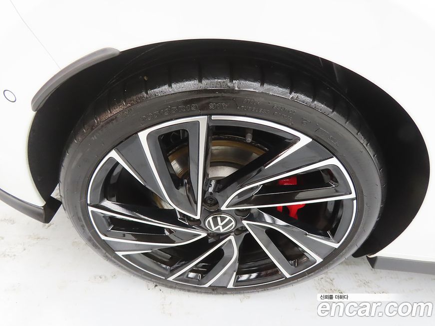 Volkswagen Golf 2024