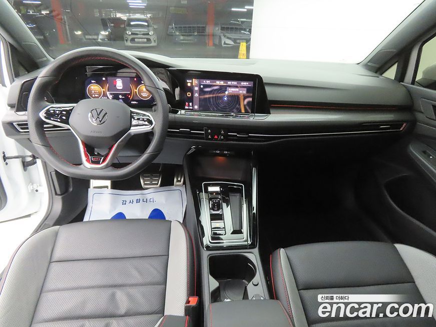 Volkswagen Golf 2024