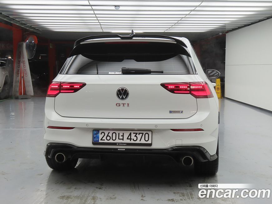 Volkswagen Golf 2024