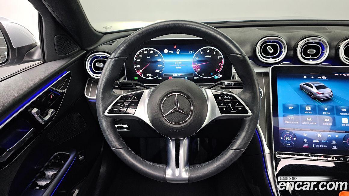 Mercedes-Benz C-Class 2023