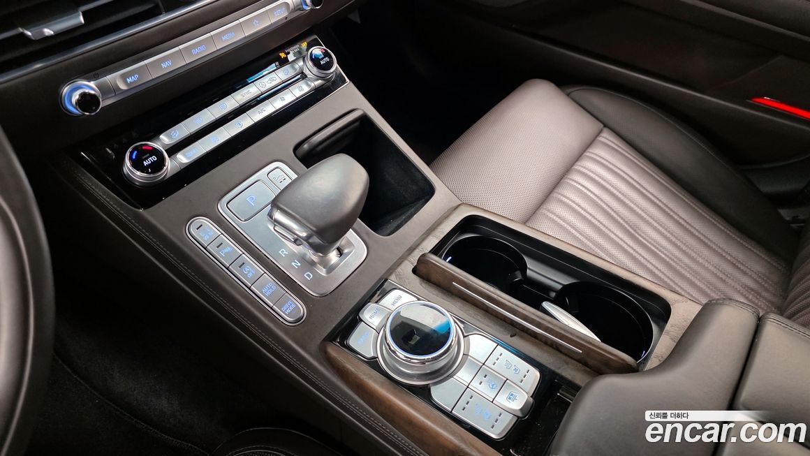 Genesis G90 2021