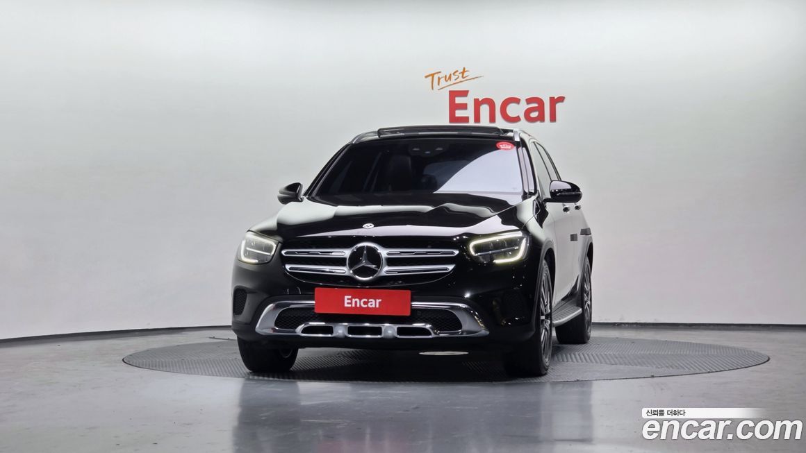 Mercedes-Benz GLC-Class 2021