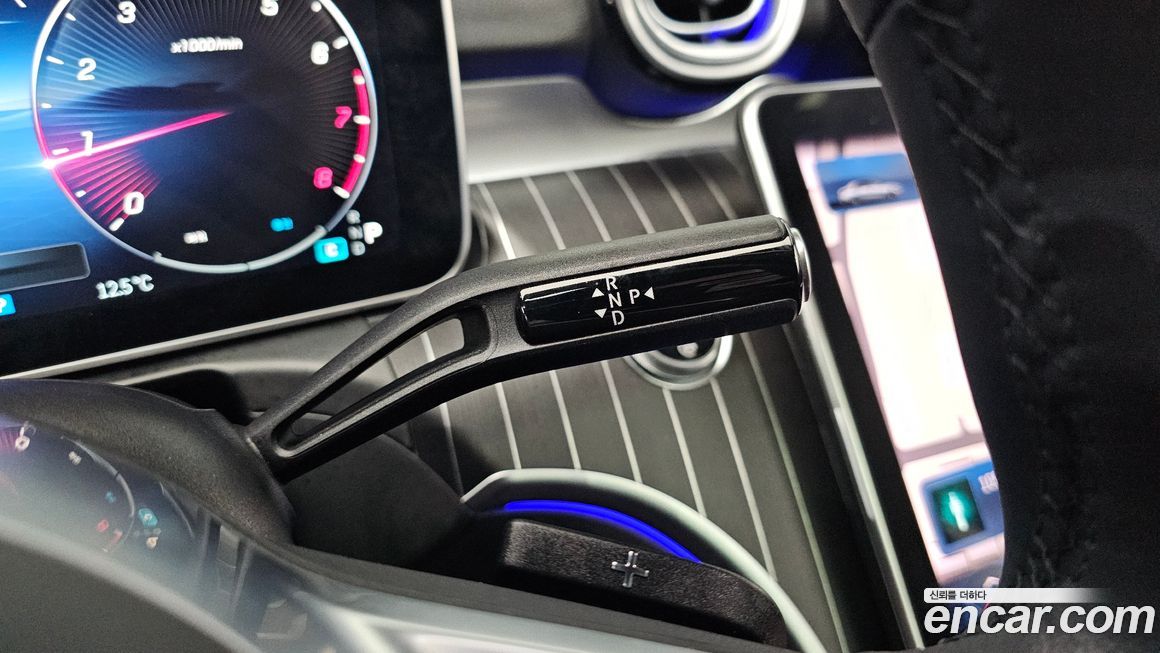 Mercedes-Benz C-Class 2023