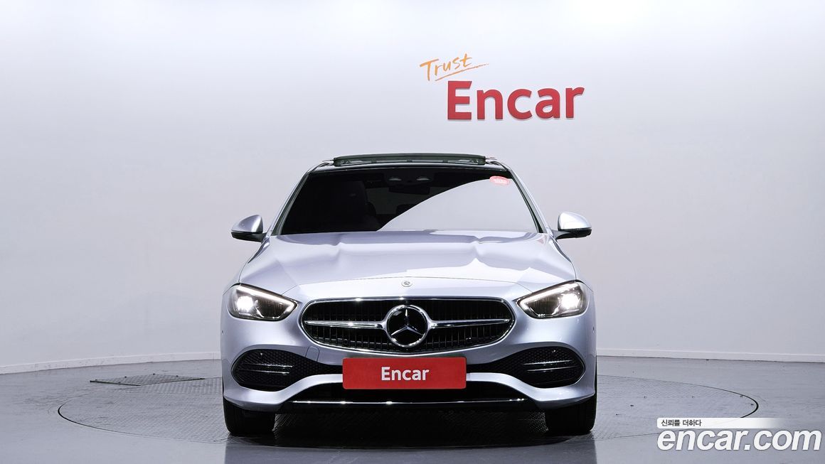 Mercedes-Benz C-Class 2023