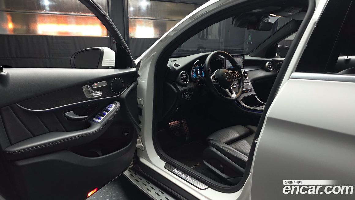 Mercedes-Benz GLC-Class 2020