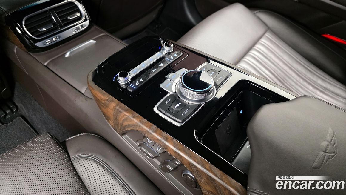 Genesis G90 2021